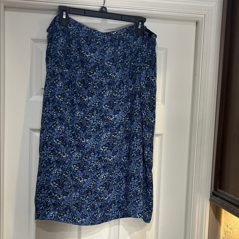 Danny & Nicole Blue Floral 2 piece Dress - Picture 10 of 14